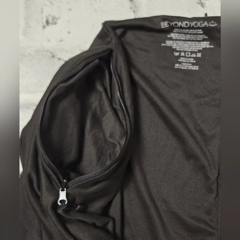 Beyond Yoga Black Infinity Scarf with Hidden Pocket
